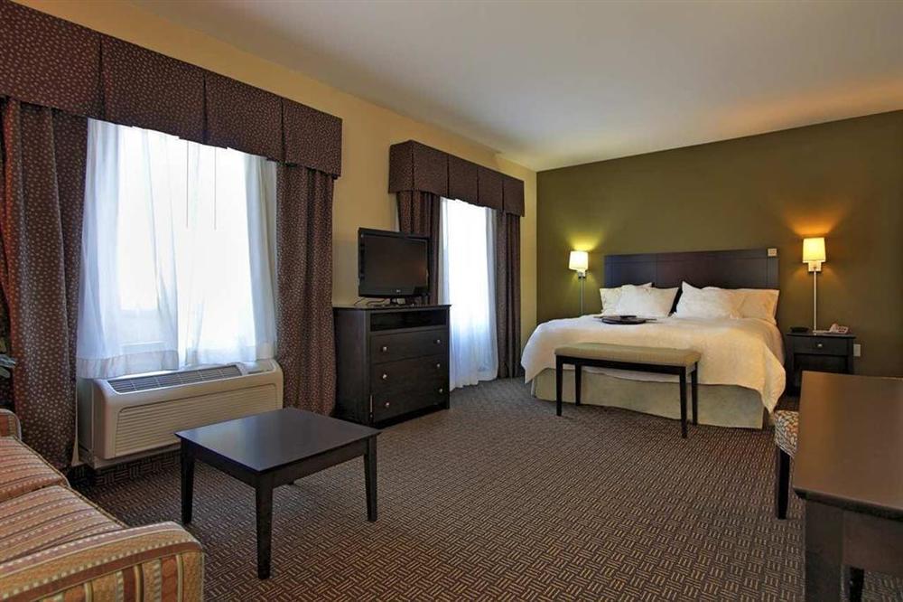 Hampton Inn & Suites Данвілл Номер фото