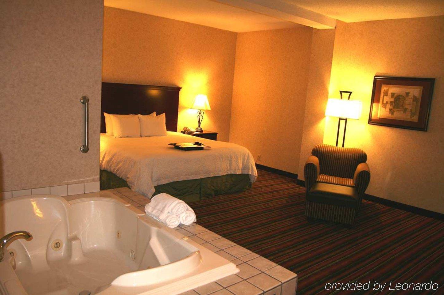 Hampton Inn & Suites Данвілл Екстер'єр фото